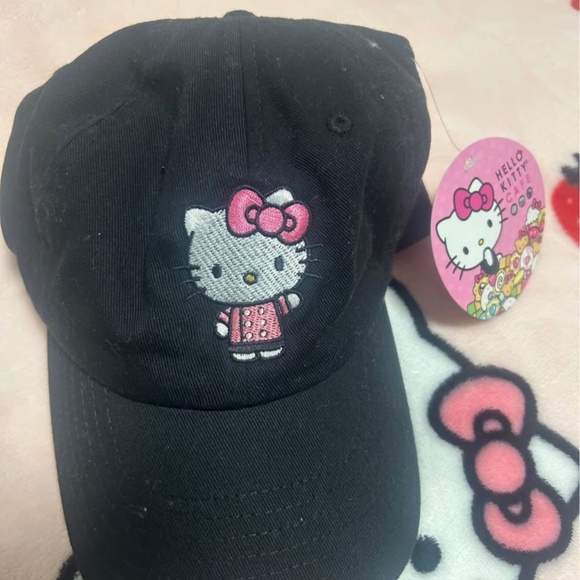 Hello Kitty Cafe Hat - Picture 1 of 2